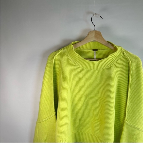 Free People Croptop Sweater - Picture 3 of 5